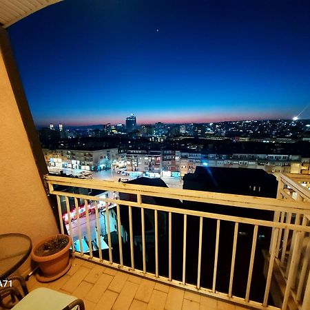 Gorgeous Apartment With City View In The City Center Pristina Exteriör bild